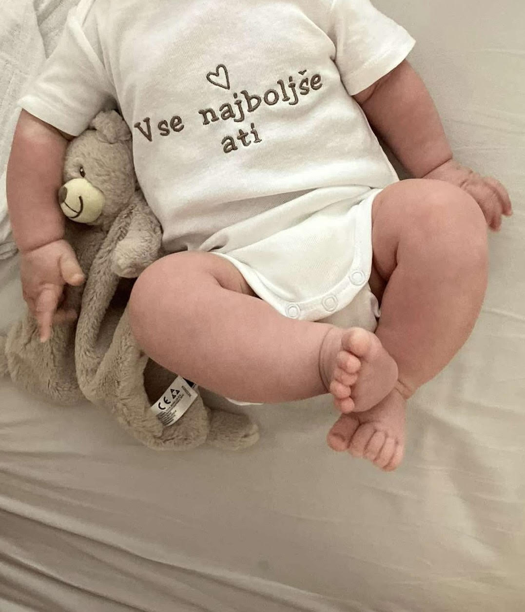 Otroški body s personaliziranim napisom