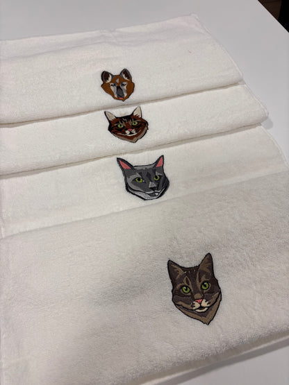 Personalizirana brisača 50x100 z vezenim portretom ljubljenčka