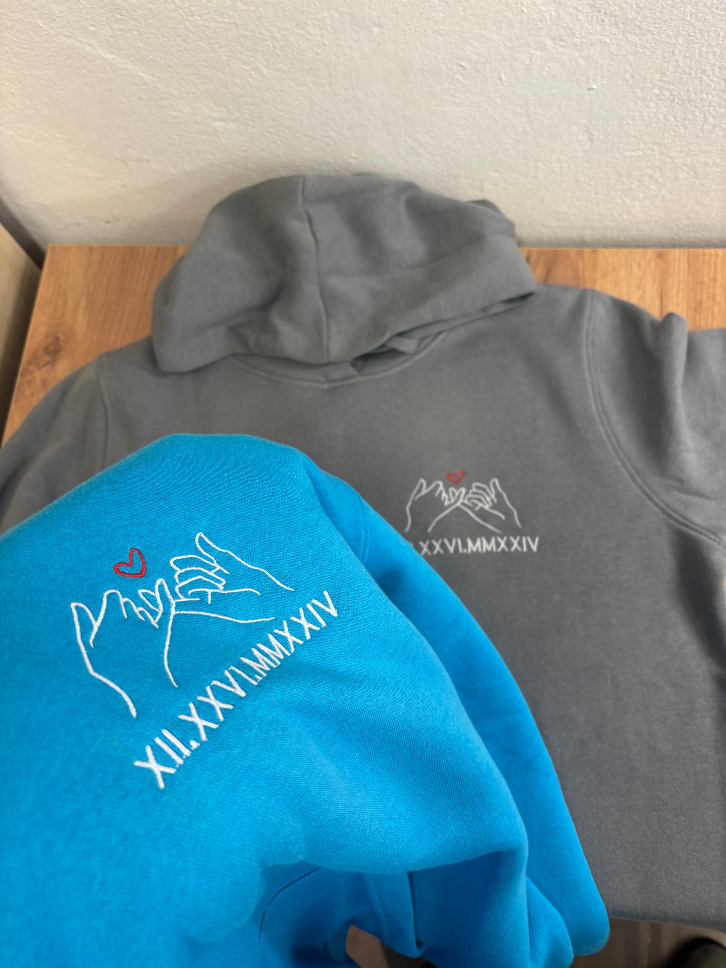 Pulover/Hoodie z personaliziranimi rimskimi številkami