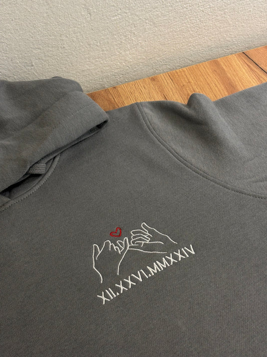Hoodie s personaliziranimi rimskimi številkami